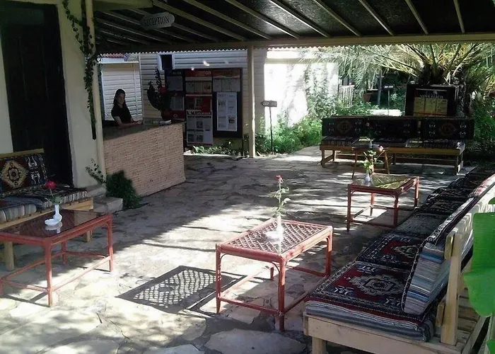 Clover Magic Nova 호텔 2*